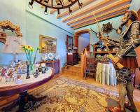 Resale - Villa - Elda