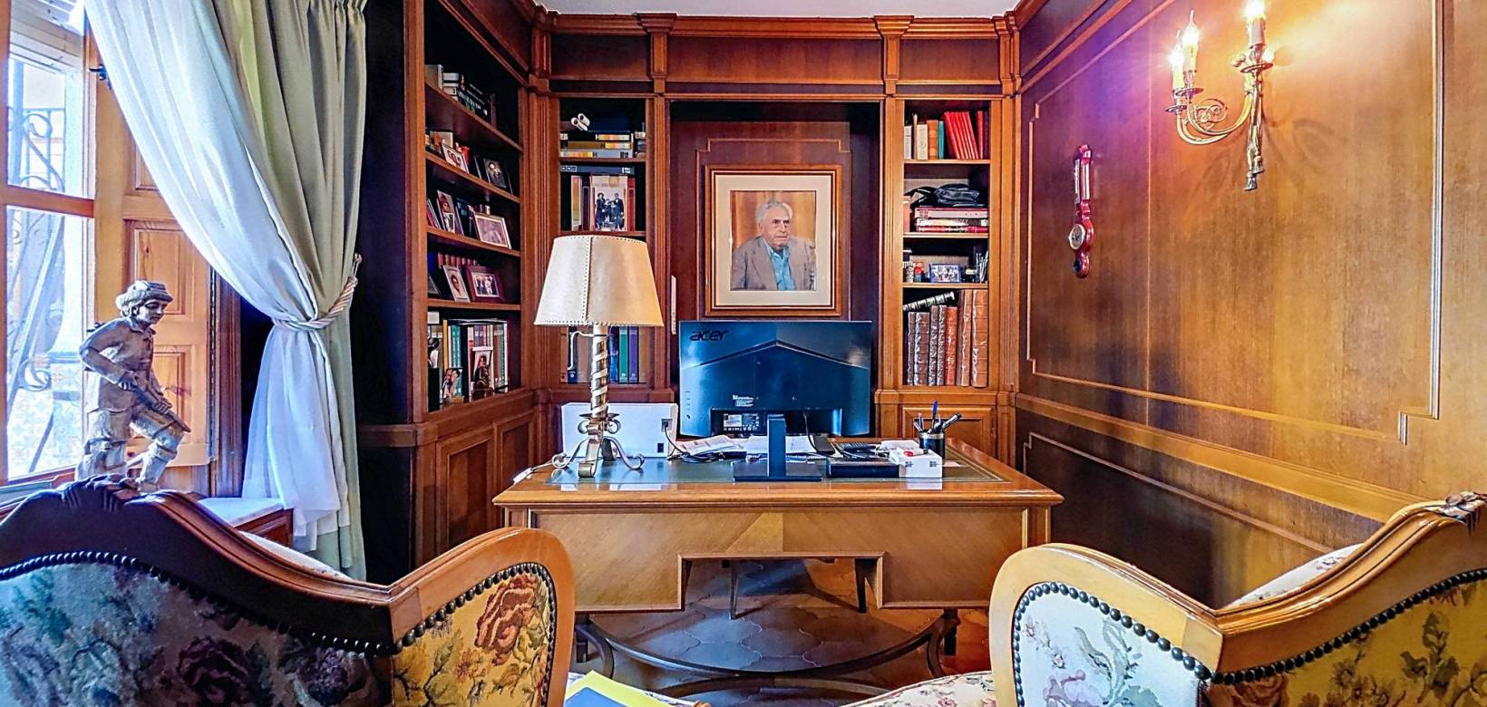 Resale - Villa - Elda