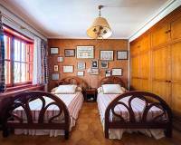 Resale - Villa - Elda