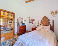 Resale - Villa - Elda