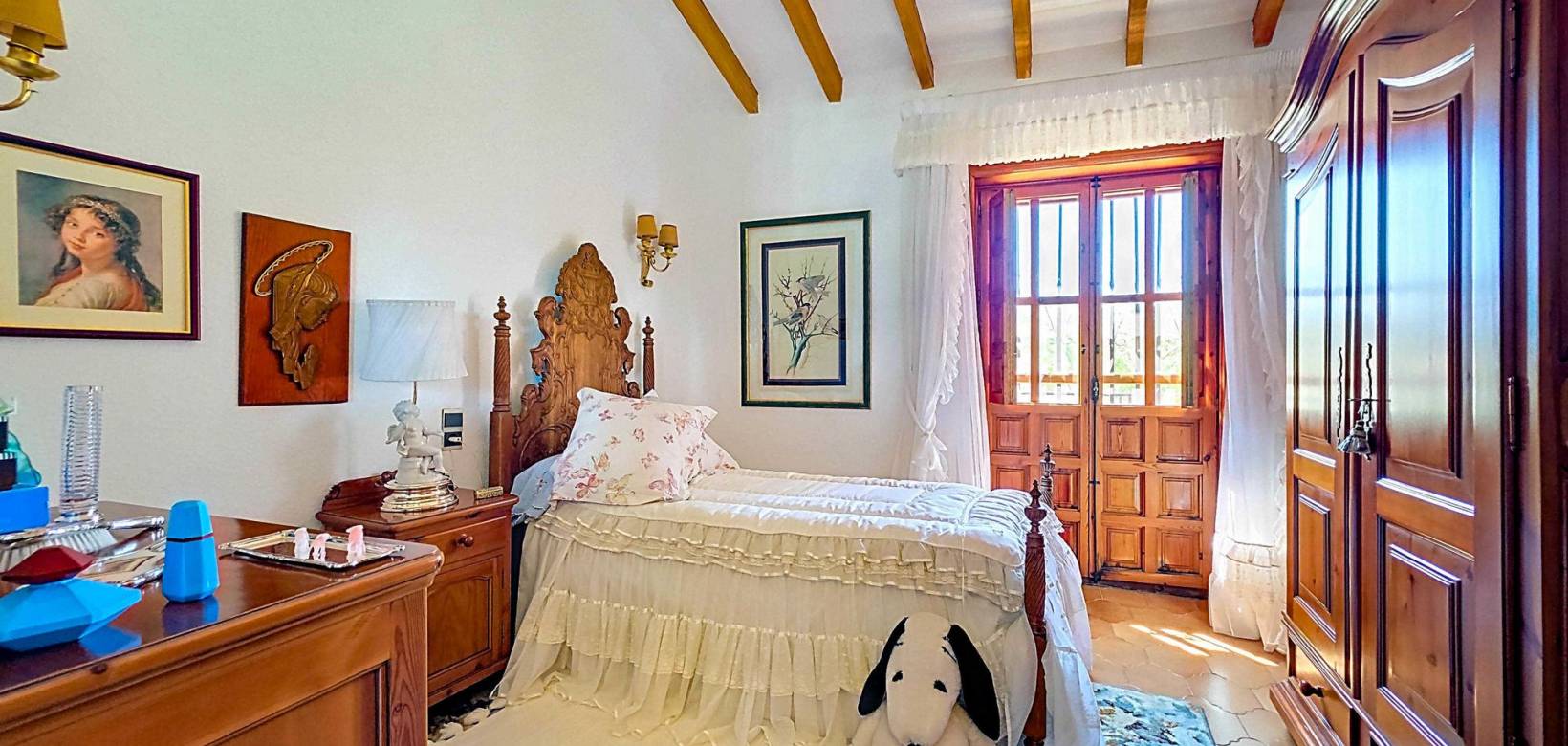 Resale - Villa - Elda