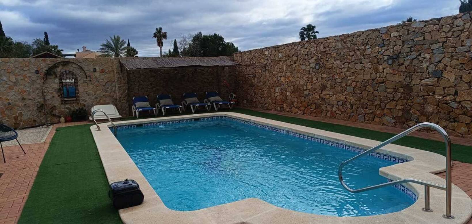 Resale - Villa - Fortuna - El Reloj