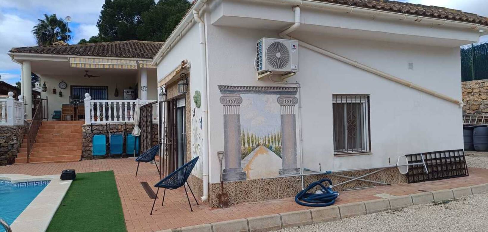 Resale - Villa - Fortuna - El Reloj