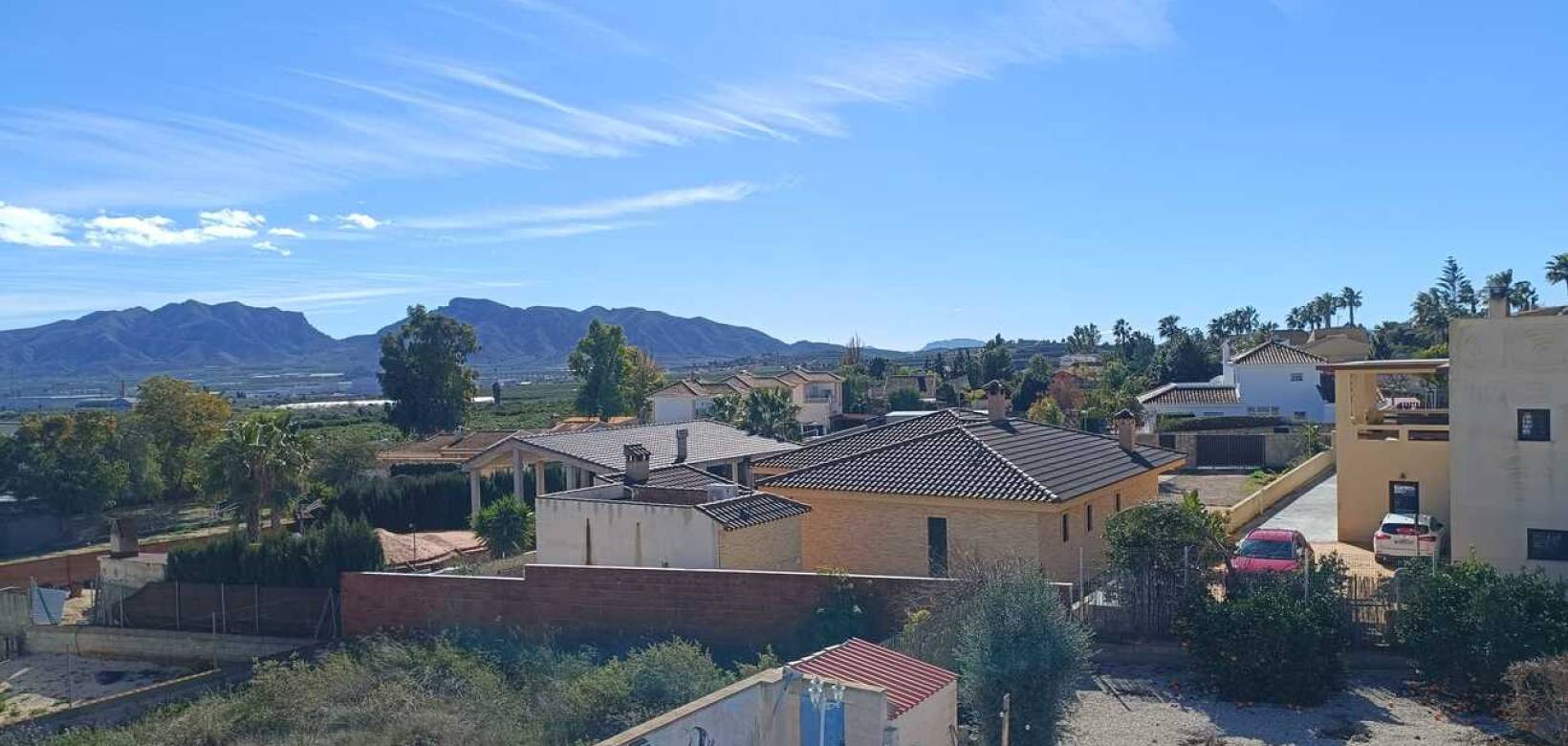 Resale - Villa - Fortuna - El Reloj