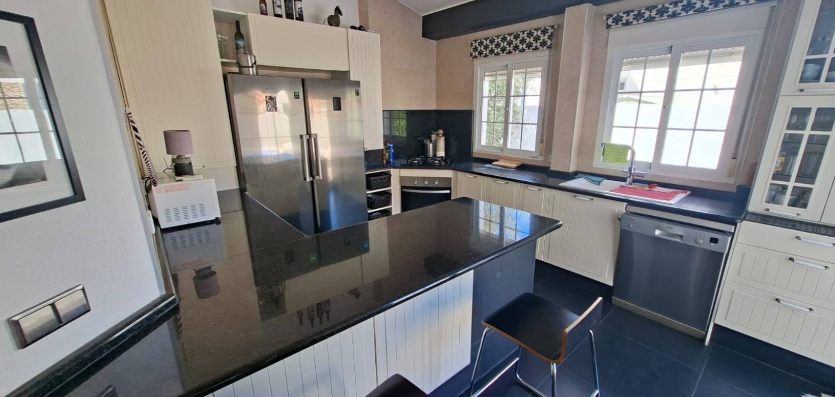 Resale - Villa - Fortuna - Urbanizacion Las Kalendas