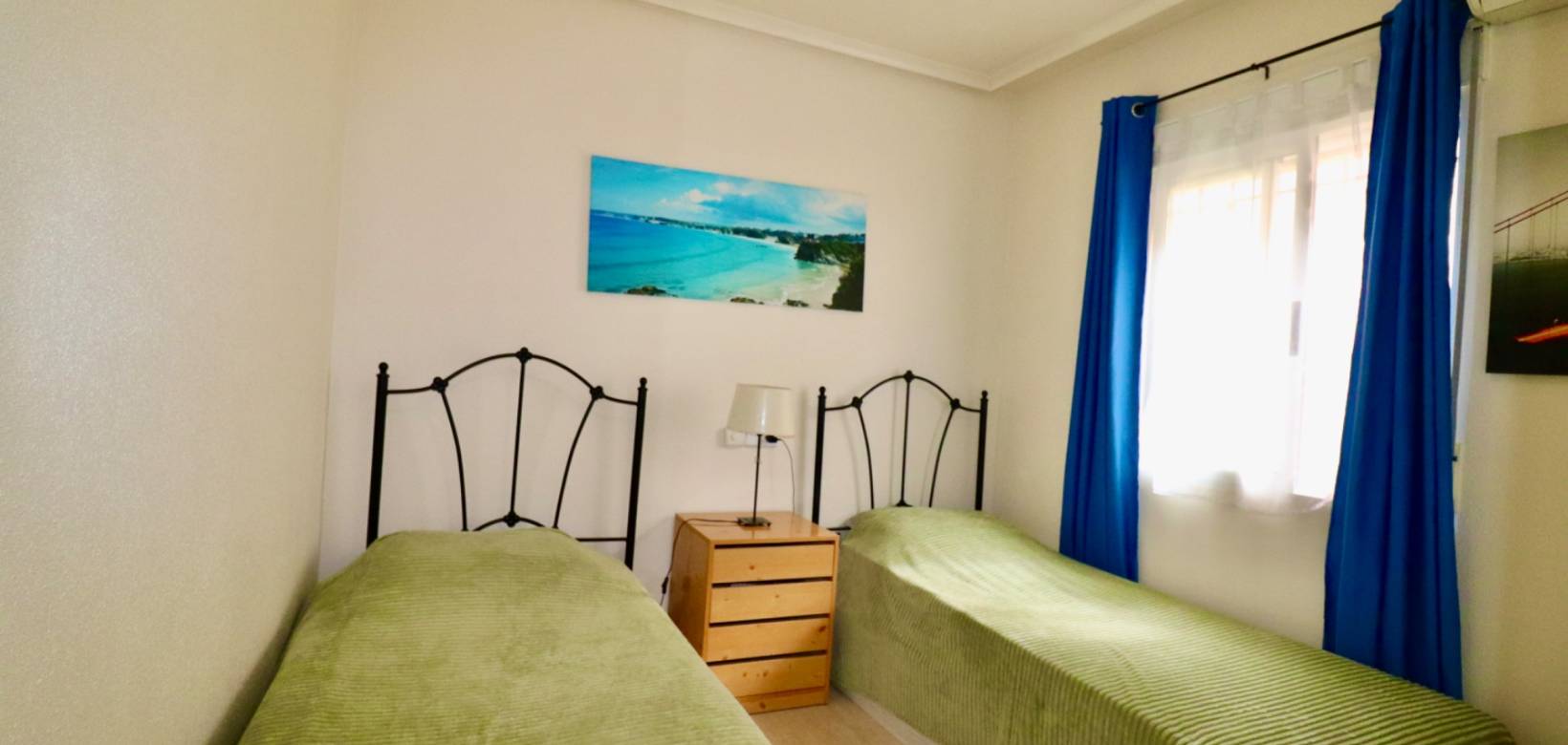 Resale - Villa - Guardamar del Segura - El Raso