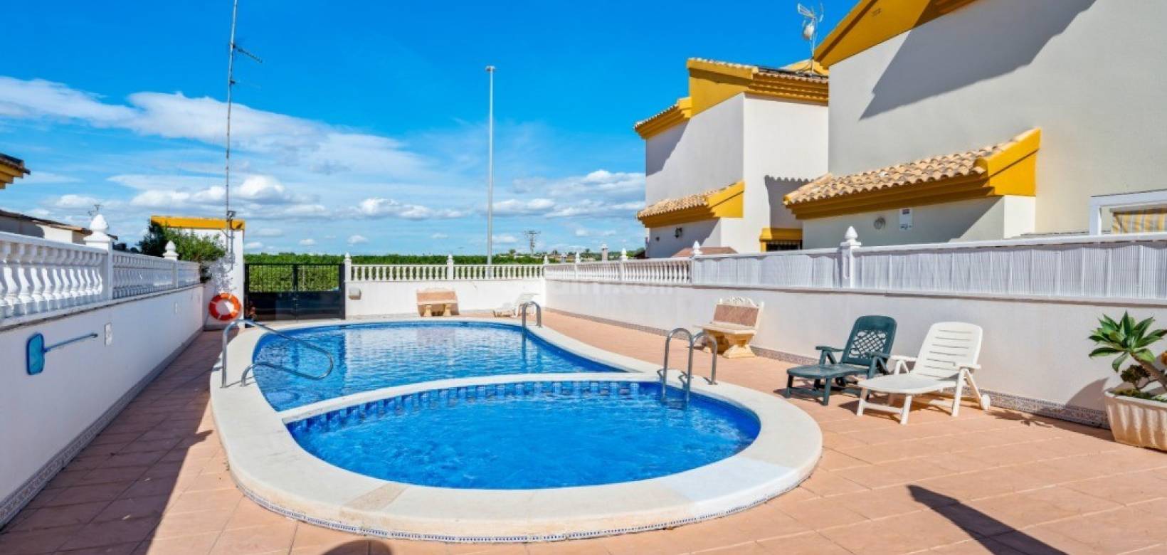 Resale - Villa - Guardamar del Segura