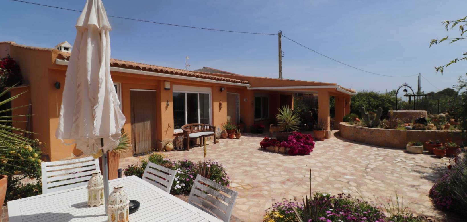 Resale - Villa - Hondón de las Nieves - La Canalosa