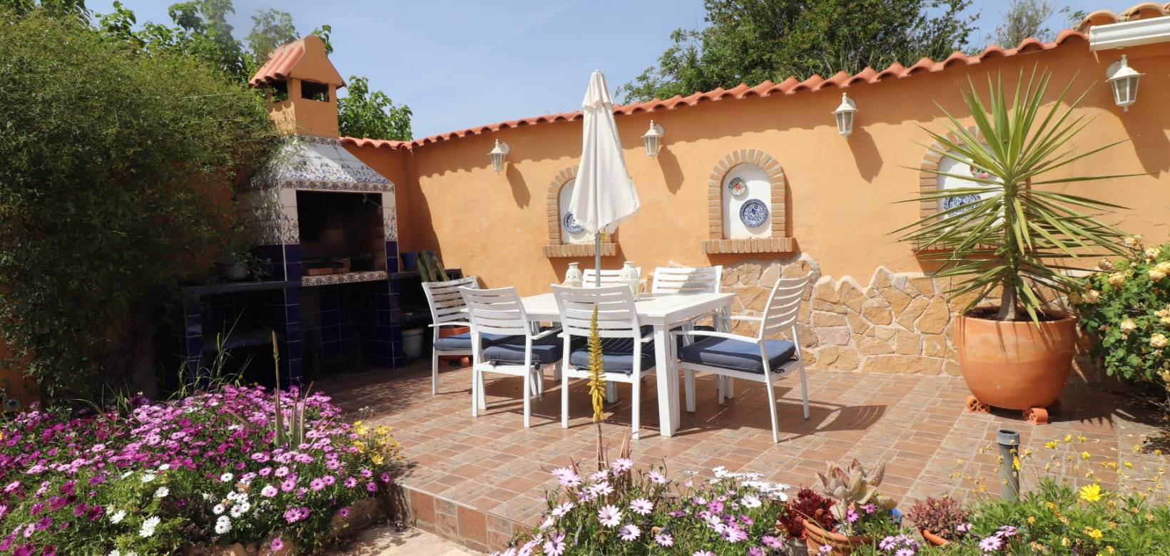 Resale - Villa - Hondón de las Nieves - La Canalosa