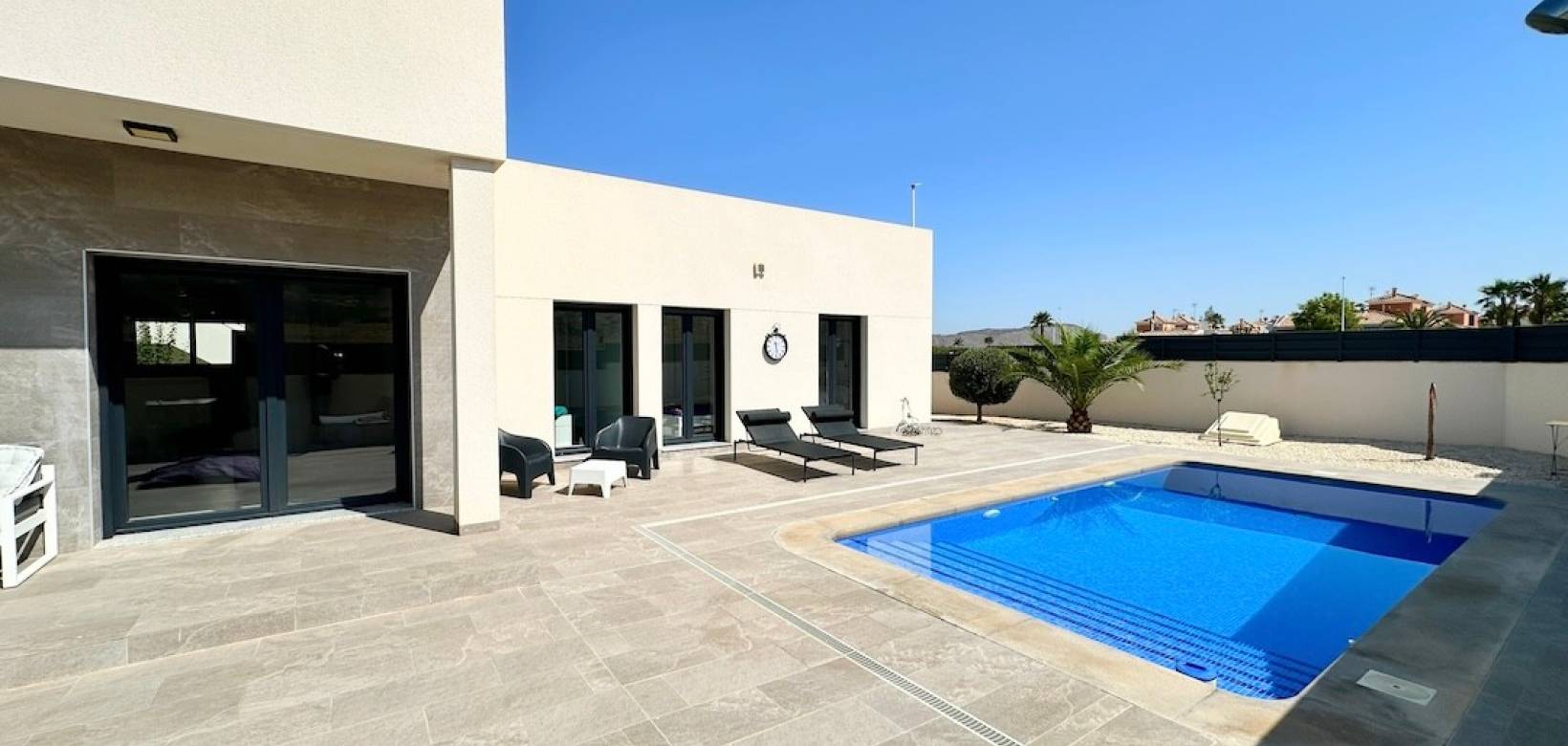 Resale - Villa - Hondón de las Nieves - La Montañosa