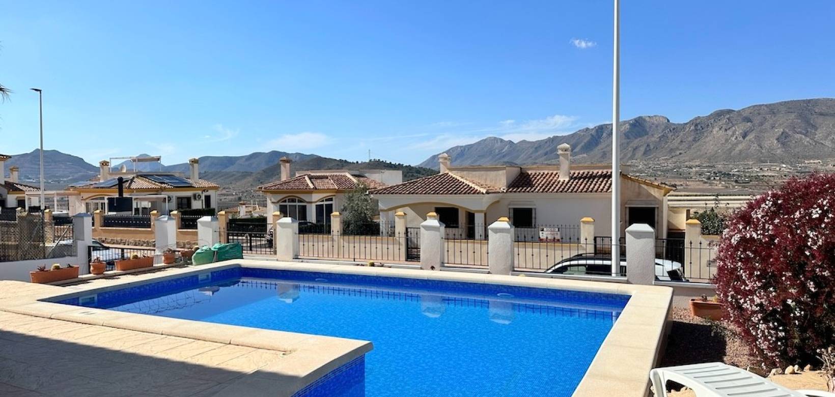 Resale - Villa - Hondón de las Nieves - La Montañosa