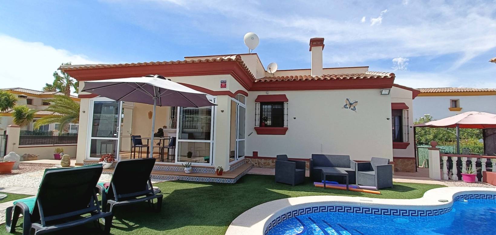 Resale - Villa - Hondón de las Nieves