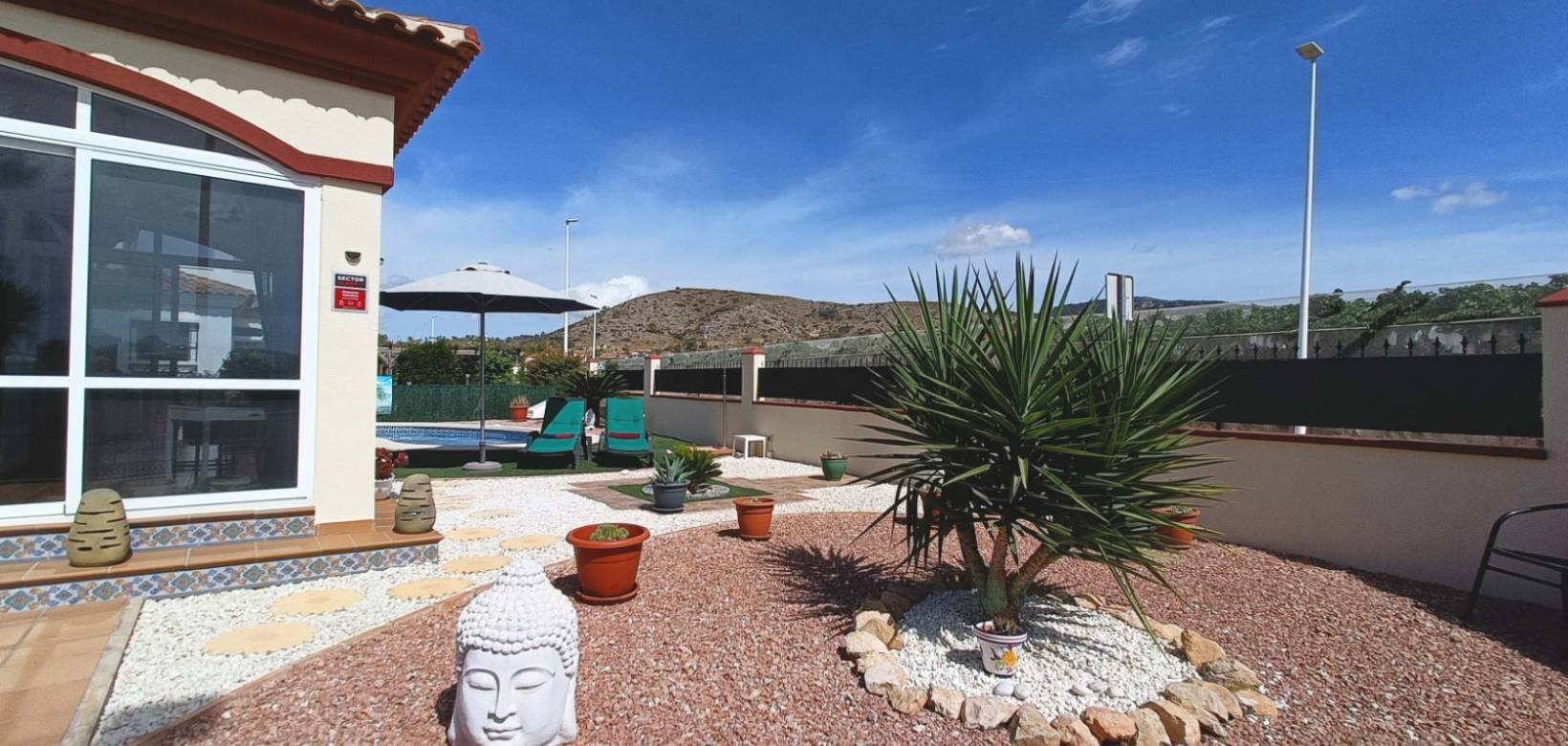 Resale - Villa - Hondón de las Nieves