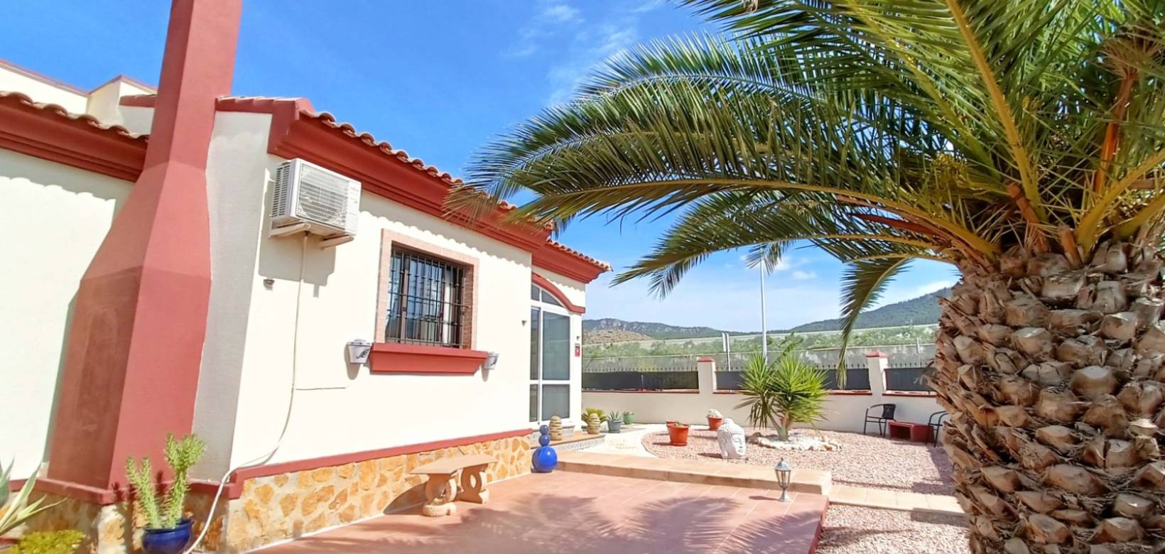 Resale - Villa - Hondón de las Nieves