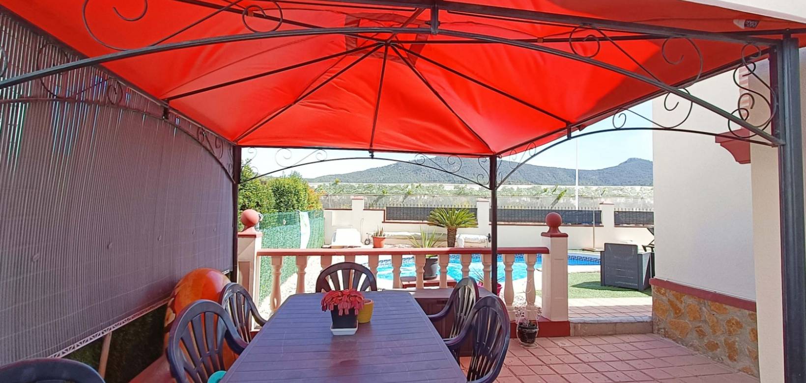 Resale - Villa - Hondón de las Nieves