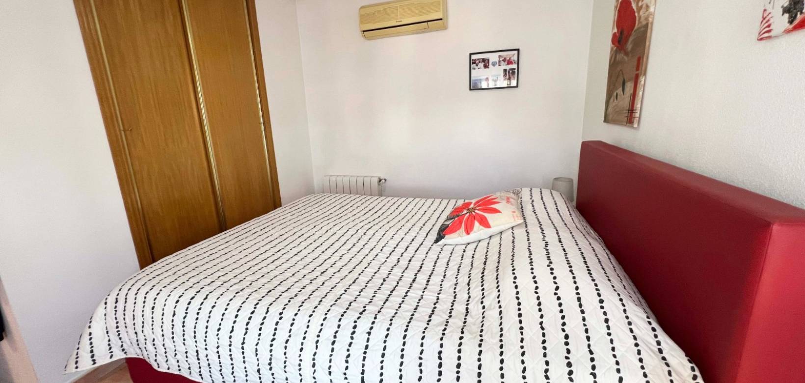 Resale - Villa - Hondón de las Nieves