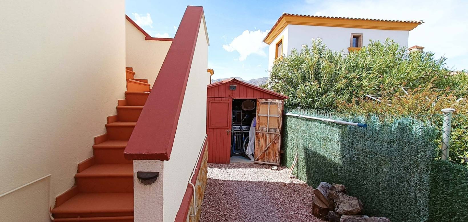 Resale - Villa - Hondón de las Nieves