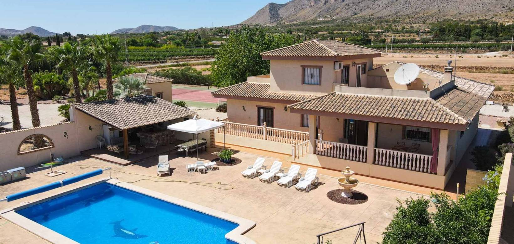 Resale - Villa - Hondón de las Nieves