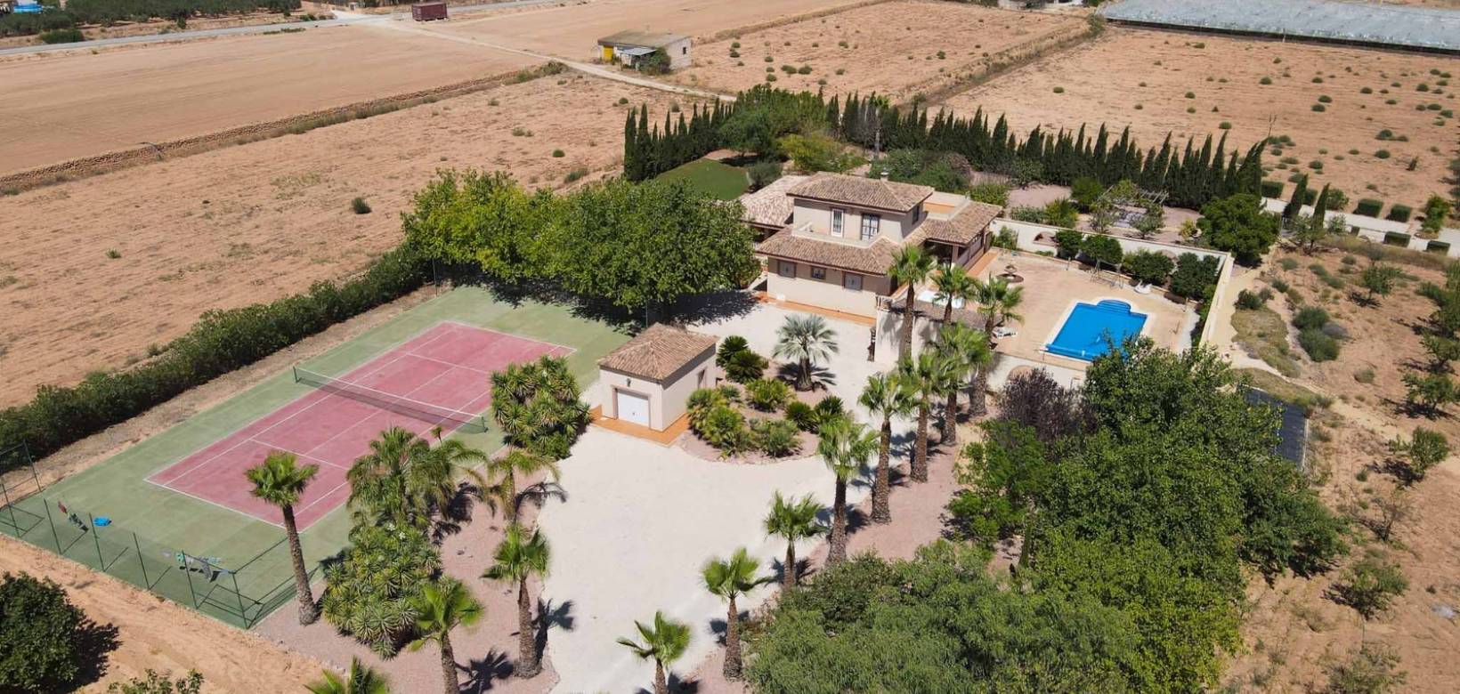 Resale - Villa - Hondón de las Nieves