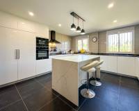 Resale - Villa - Hondón de las Nieves