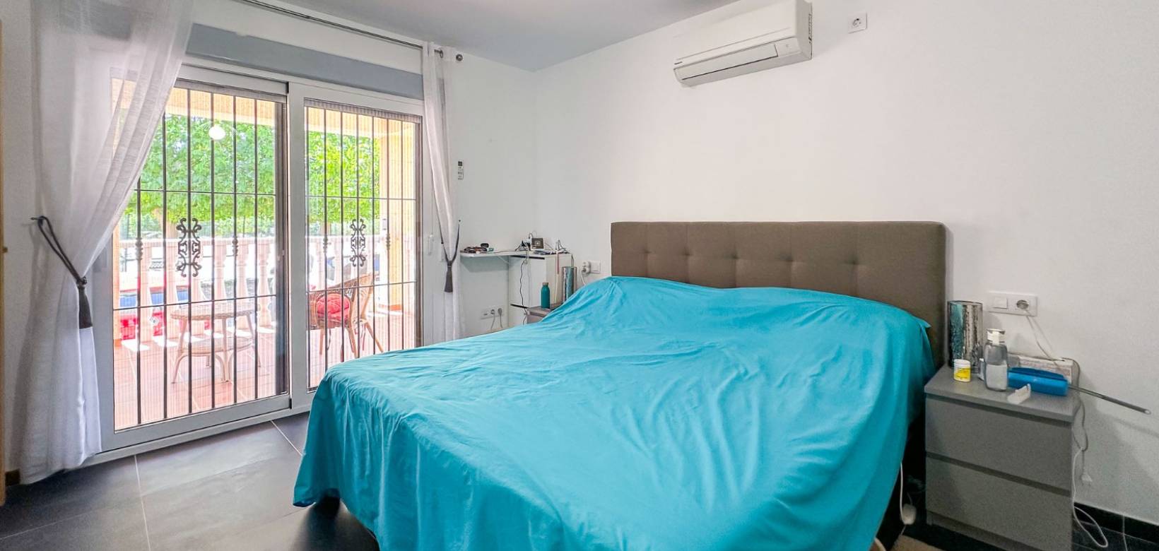 Resale - Villa - Hondón de las Nieves