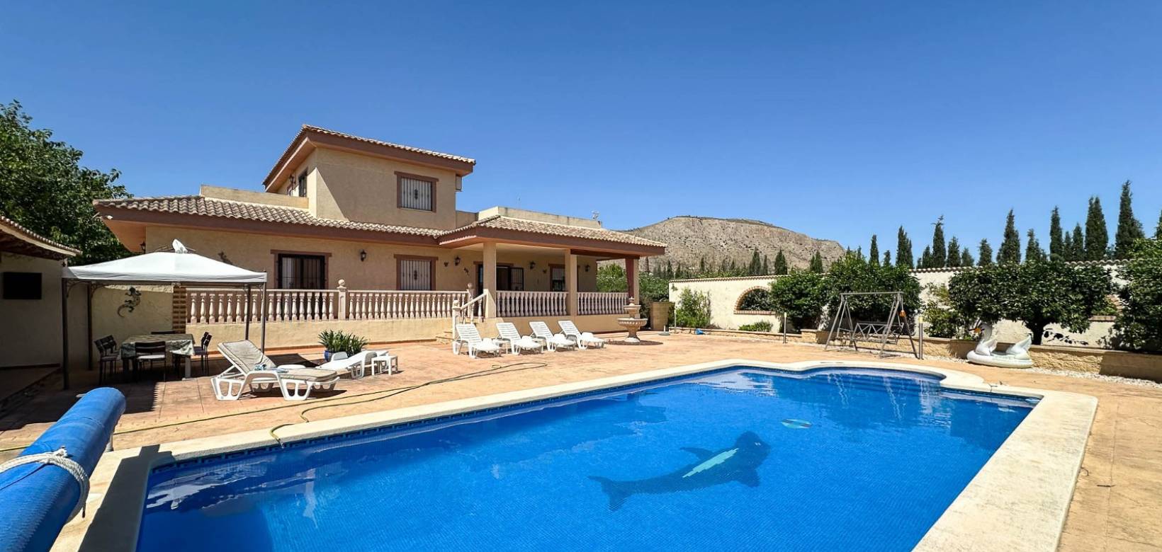 Resale - Villa - Hondón de las Nieves