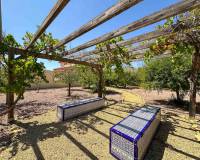 Resale - Villa - Hondón de las Nieves