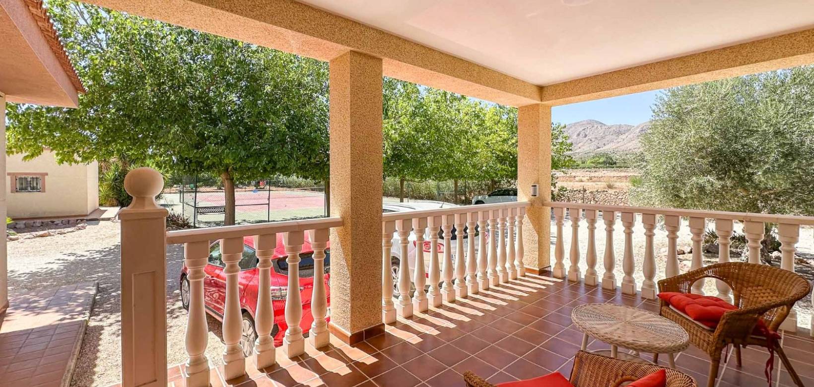 Resale - Villa - Hondón de las Nieves