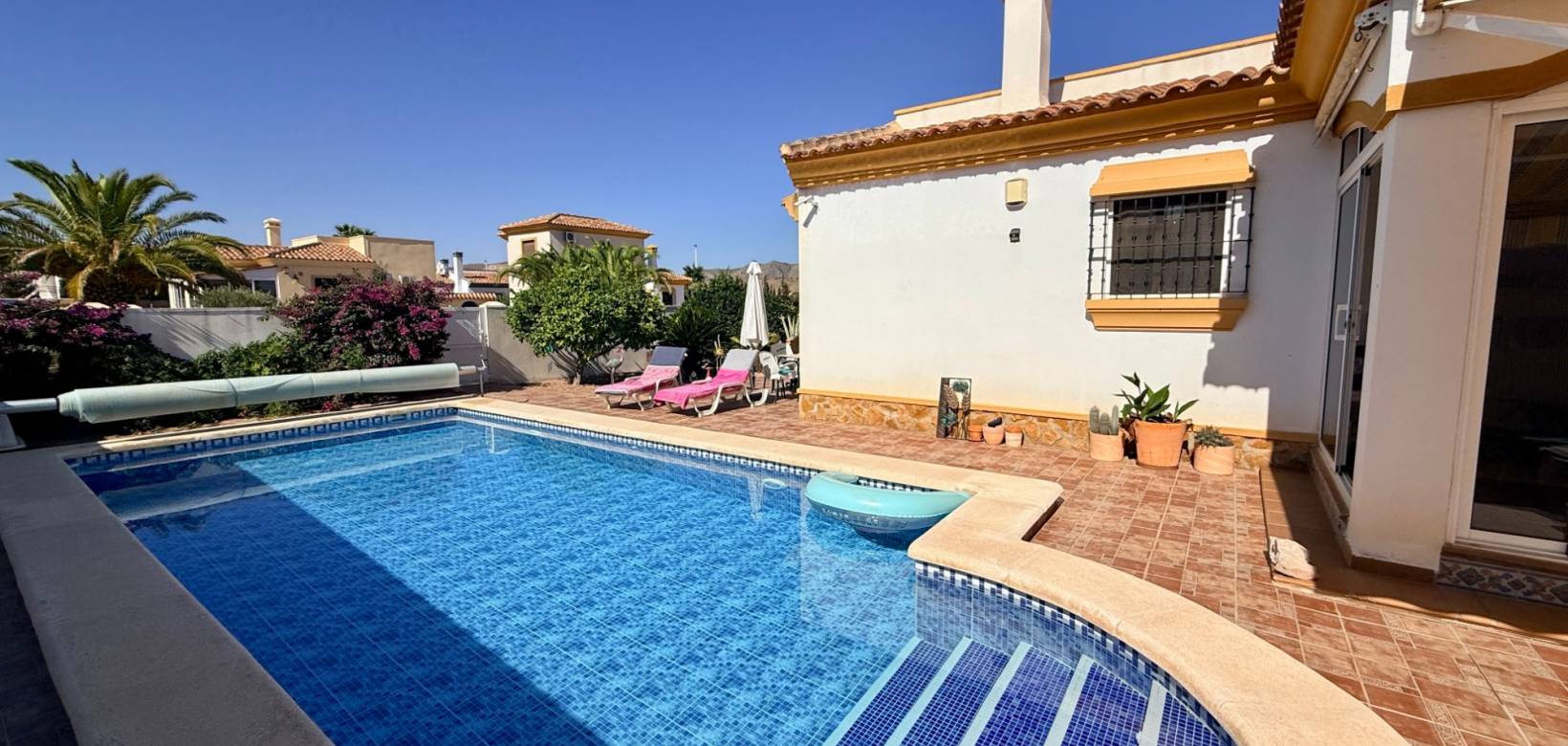 Resale - Villa - Hondón de las Nieves