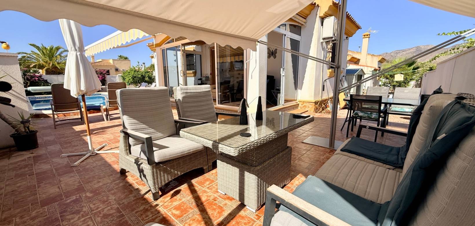 Resale - Villa - Hondón de las Nieves