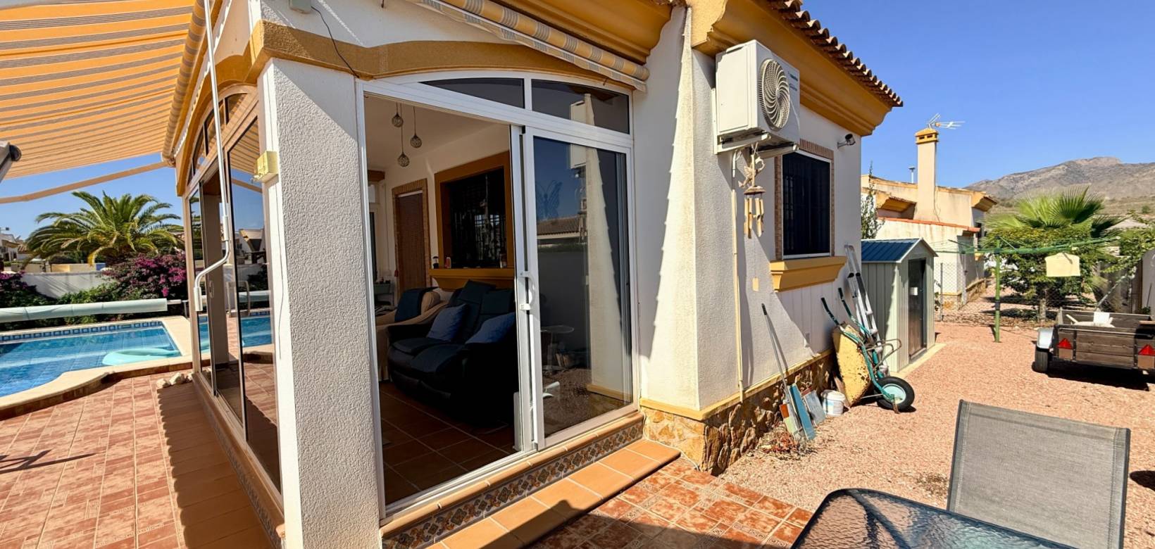 Resale - Villa - Hondón de las Nieves