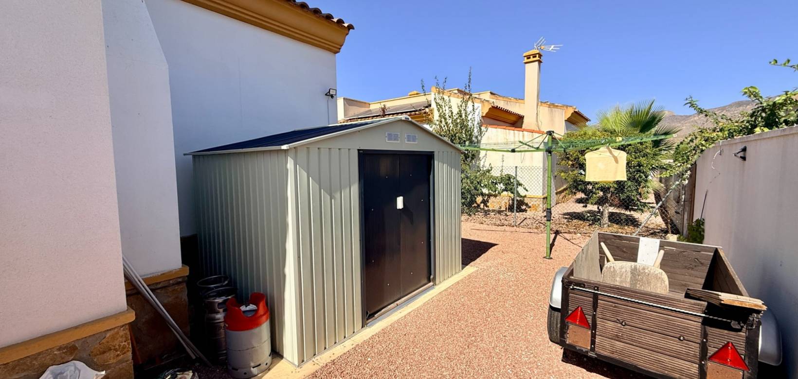 Resale - Villa - Hondón de las Nieves