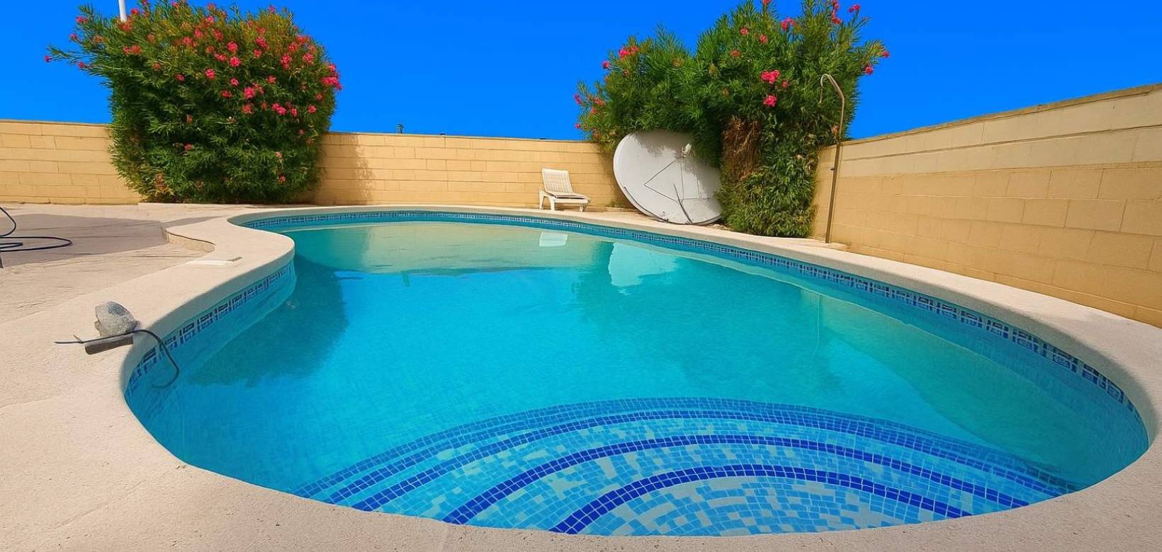 Resale - Villa - Hondón de las Nieves