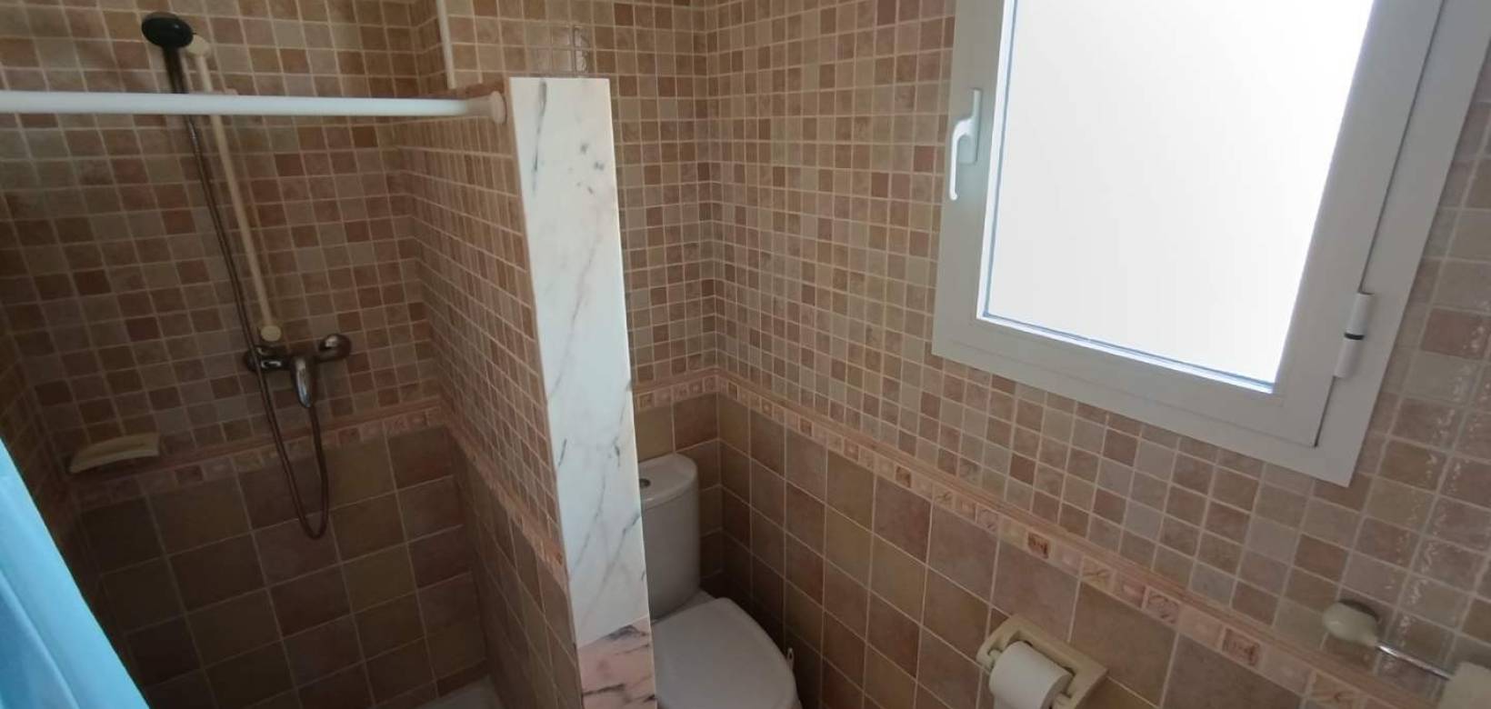 Resale - Villa - Hondón de las Nieves