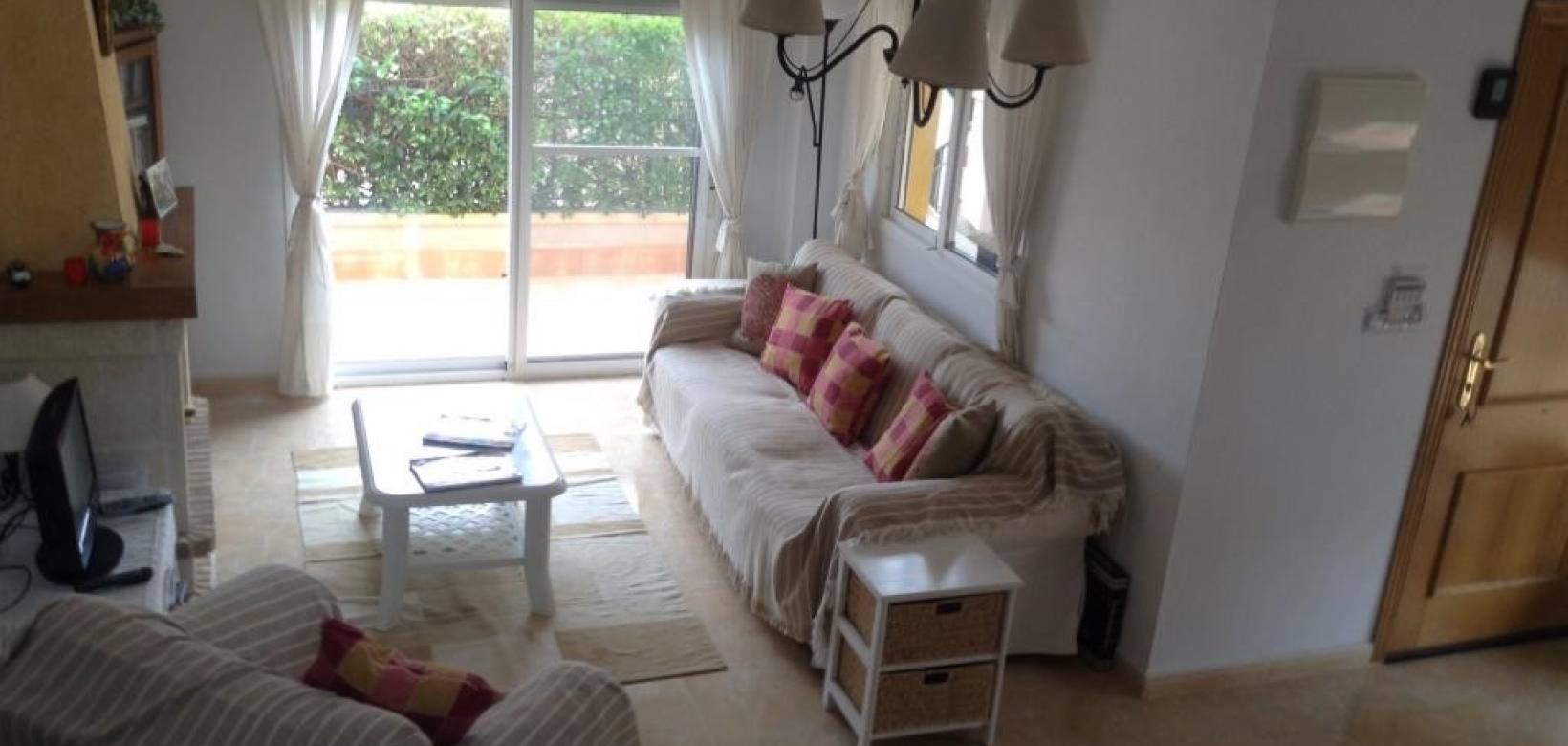 Resale - Villa - Hondón de las Nieves