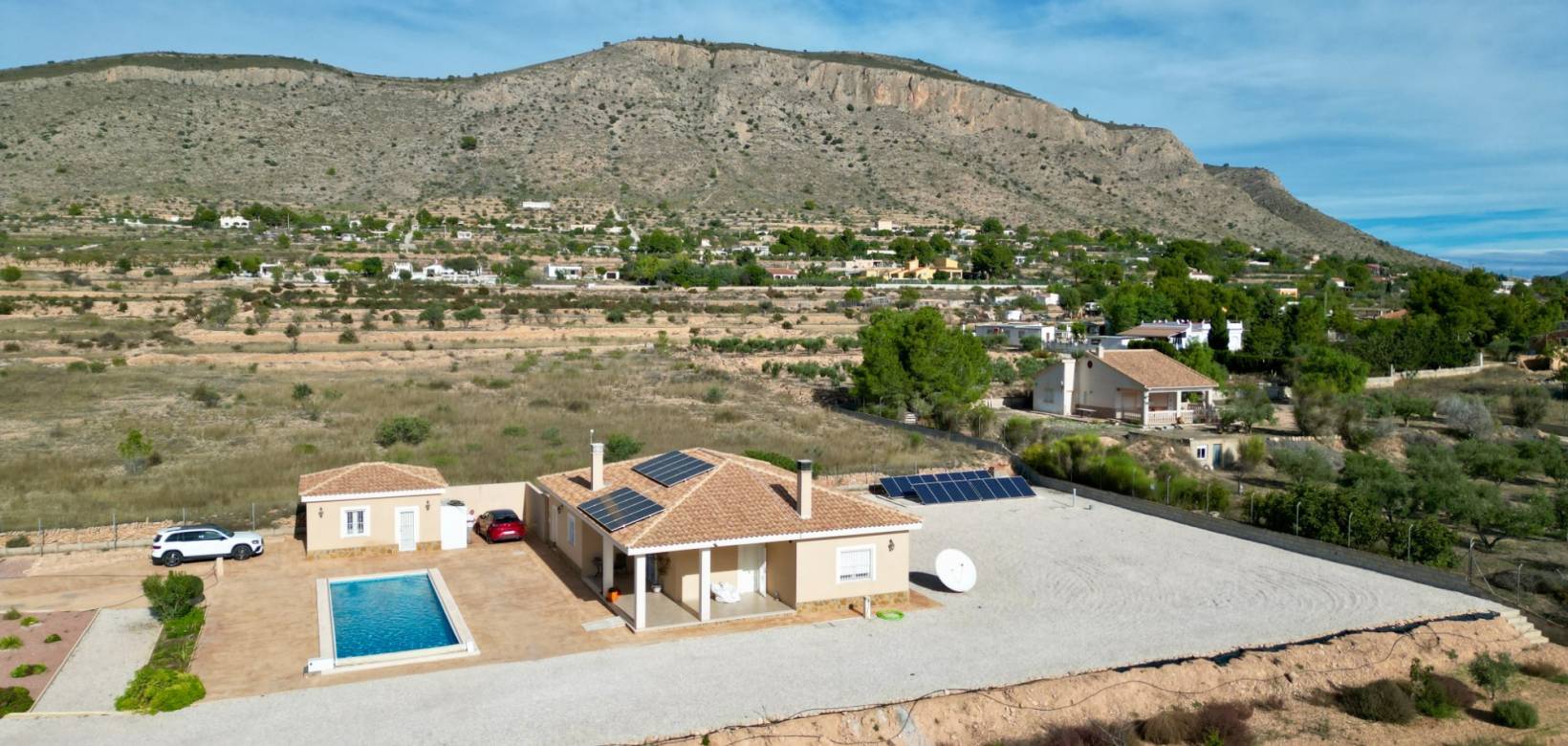 Resale - Villa - Hondón de las Nieves