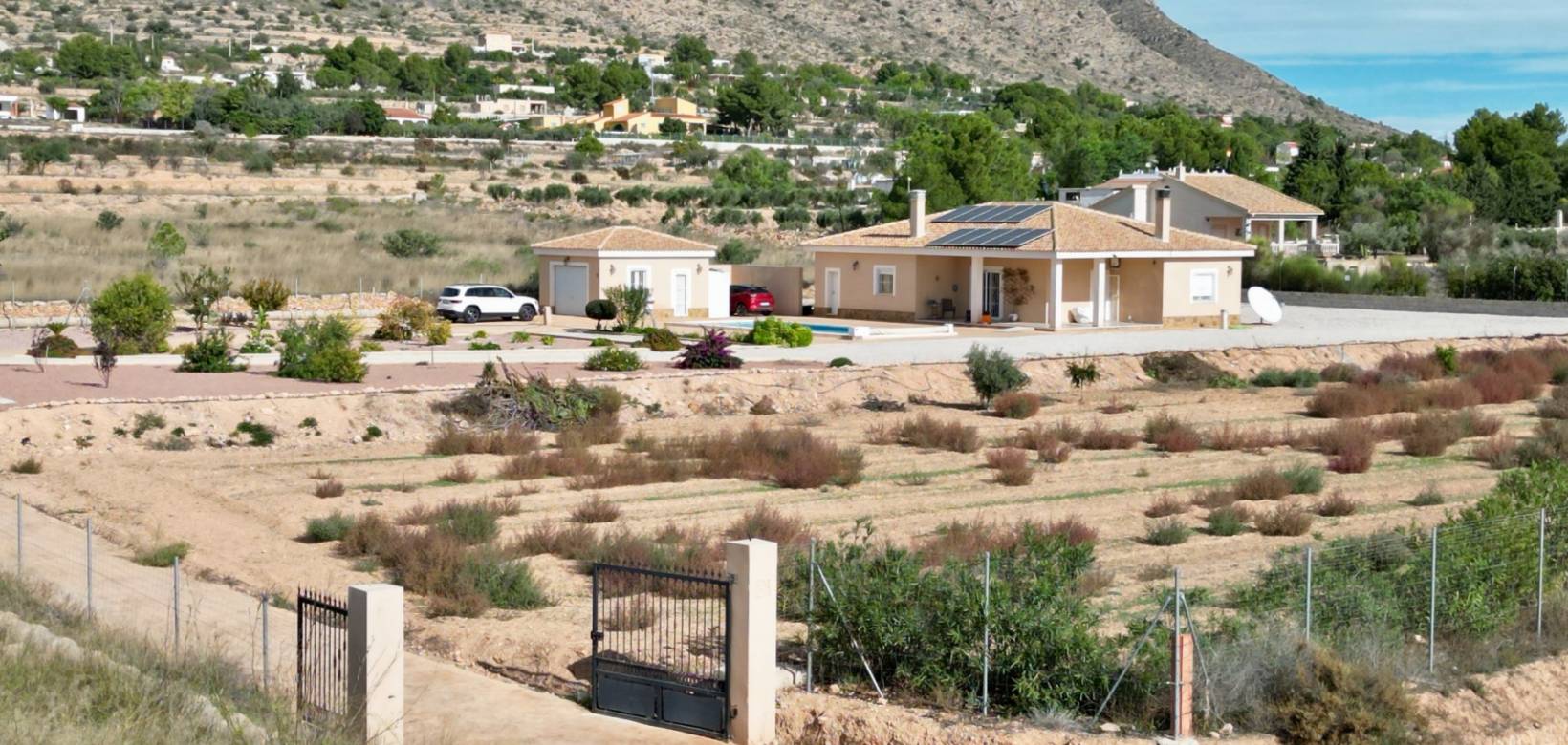 Resale - Villa - Hondón de las Nieves