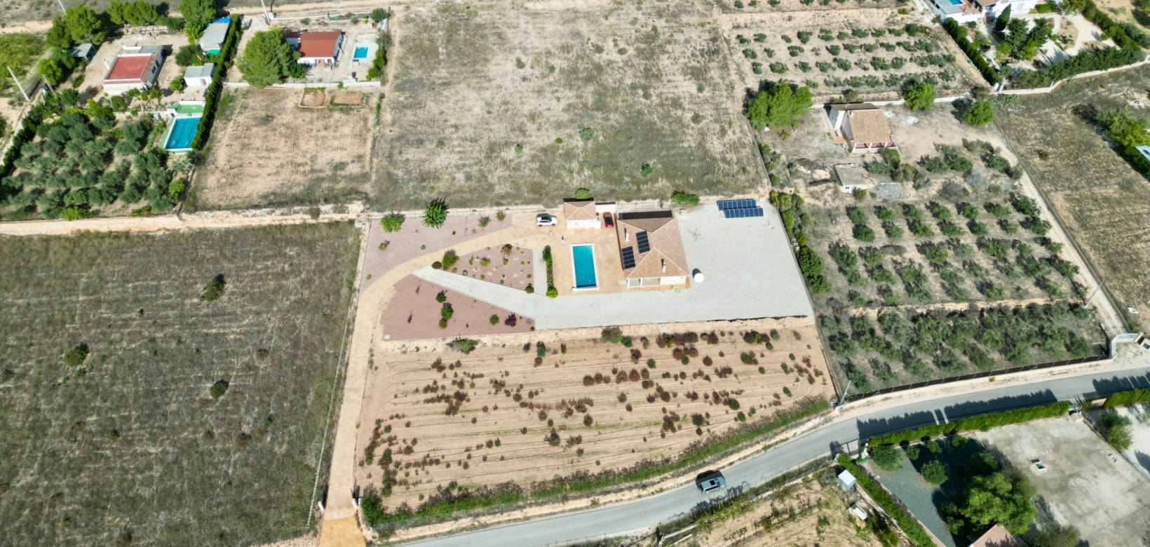 Resale - Villa - Hondón de las Nieves