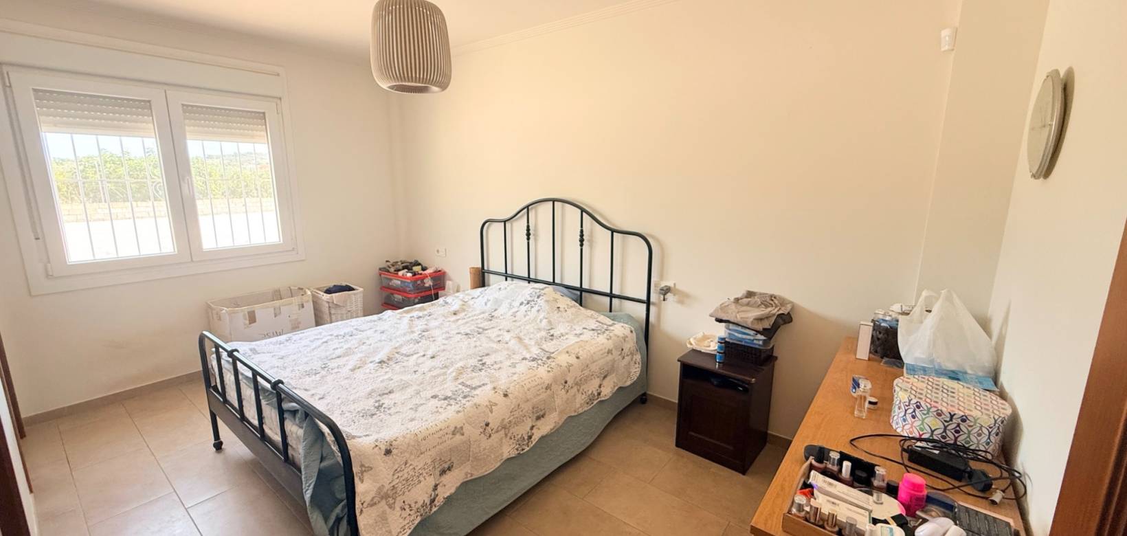 Resale - Villa - Hondón de las Nieves