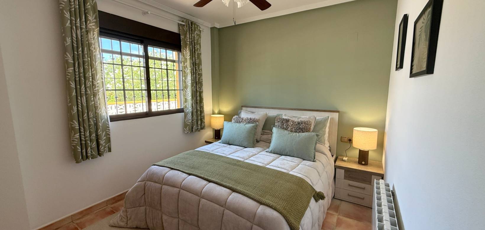 Resale - Villa - Hondón de las Nieves