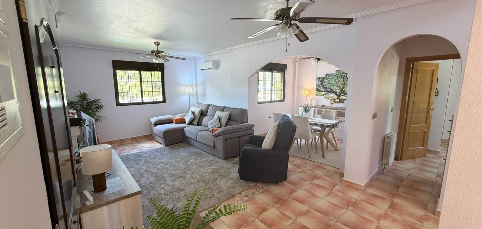 Resale - Villa - Hondón de las Nieves