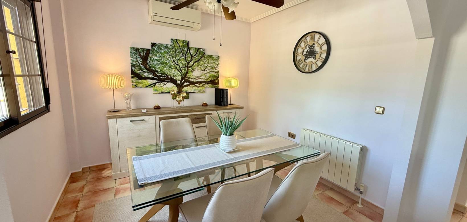 Resale - Villa - Hondón de las Nieves