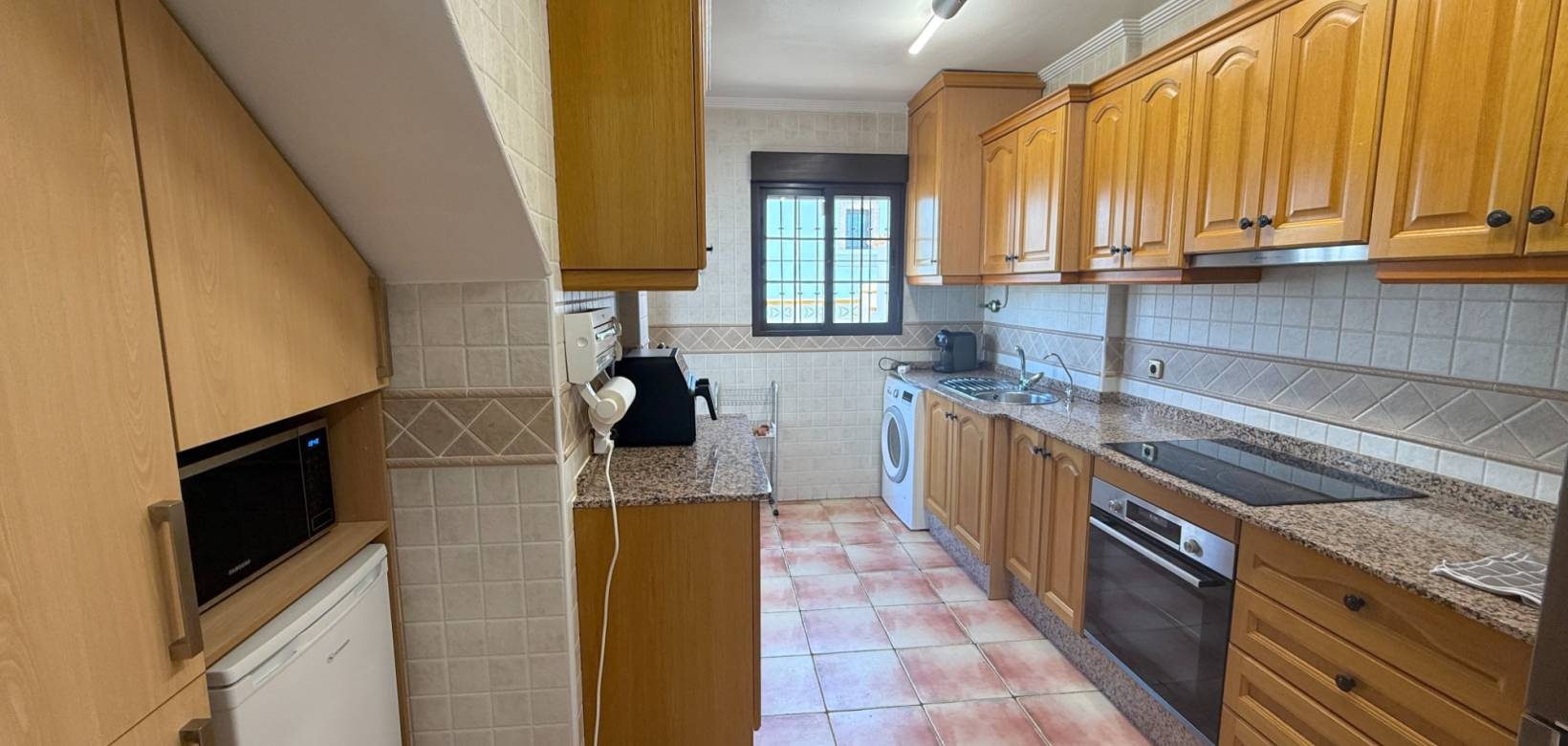 Resale - Villa - Hondón de las Nieves