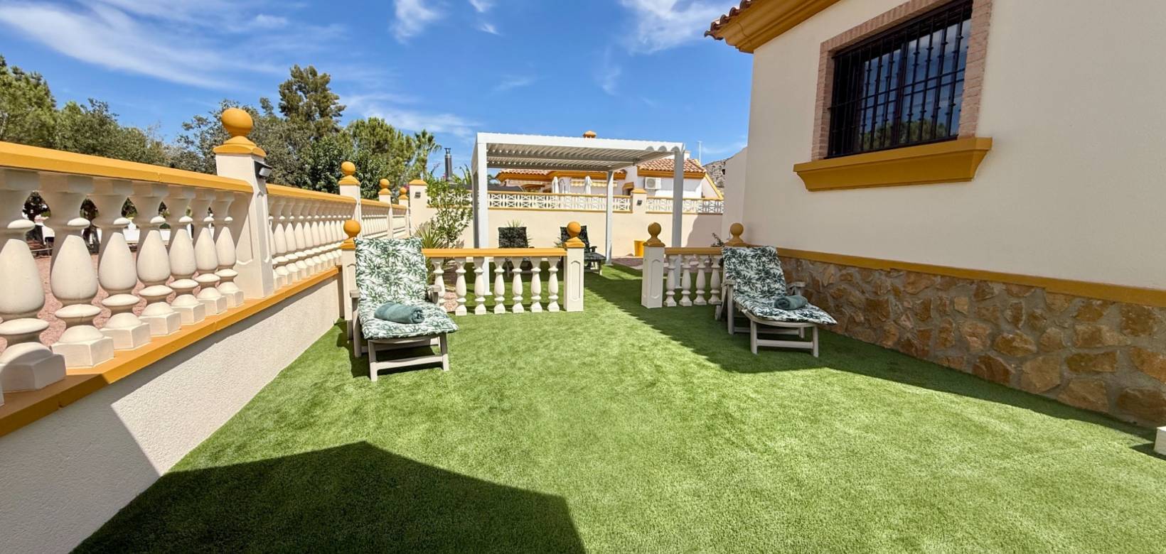 Resale - Villa - Hondón de las Nieves