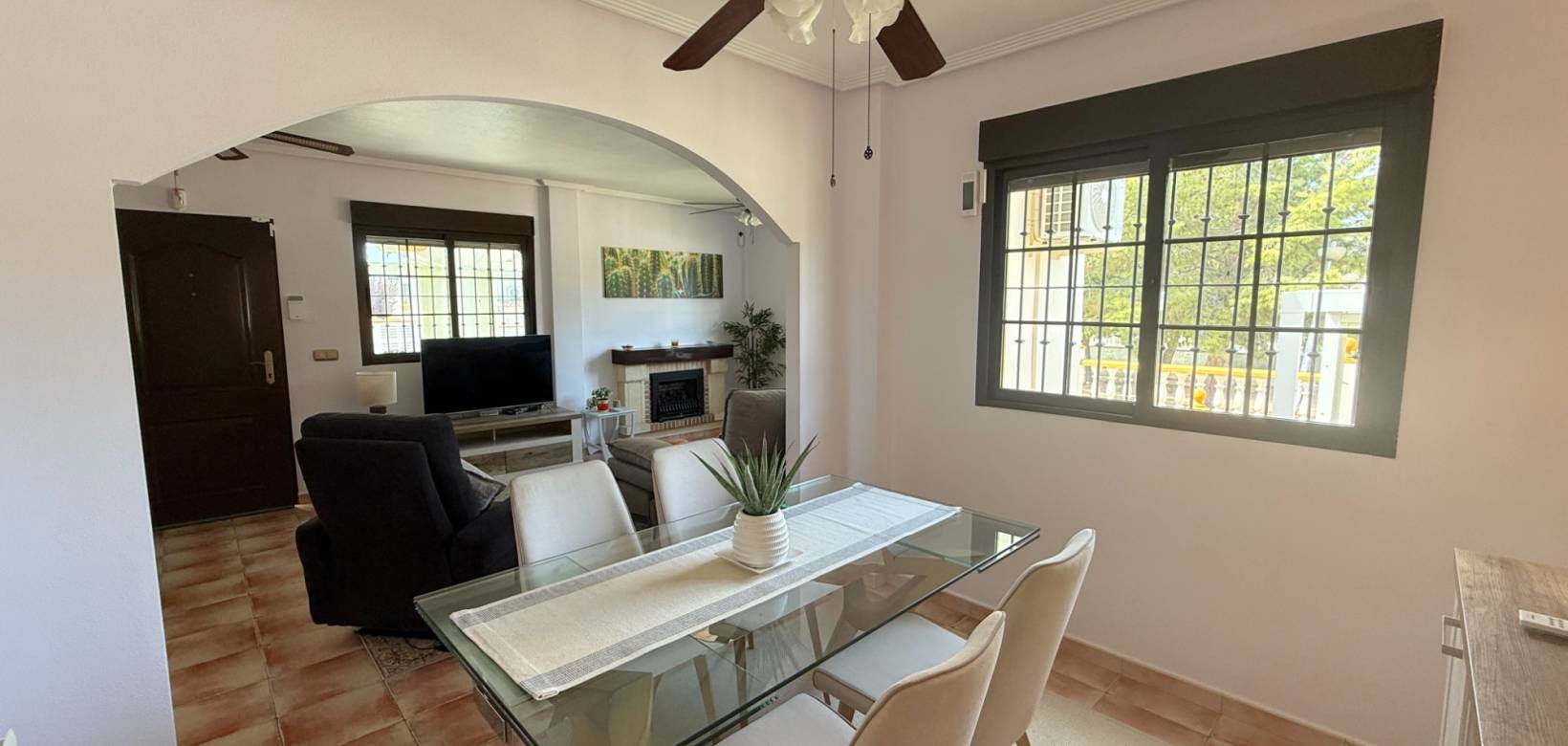 Resale - Villa - Hondón de las Nieves