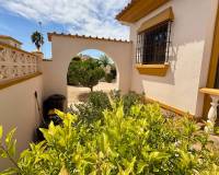 Resale - Villa - Hondón de las Nieves