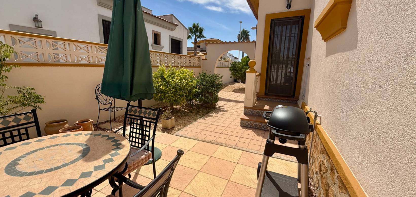 Resale - Villa - Hondón de las Nieves