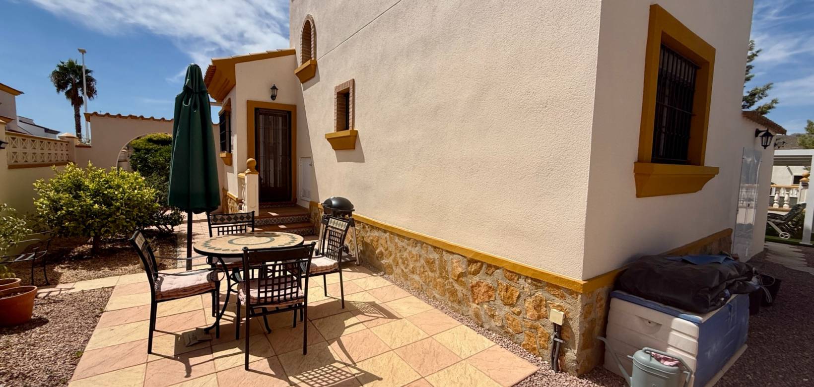 Resale - Villa - Hondón de las Nieves