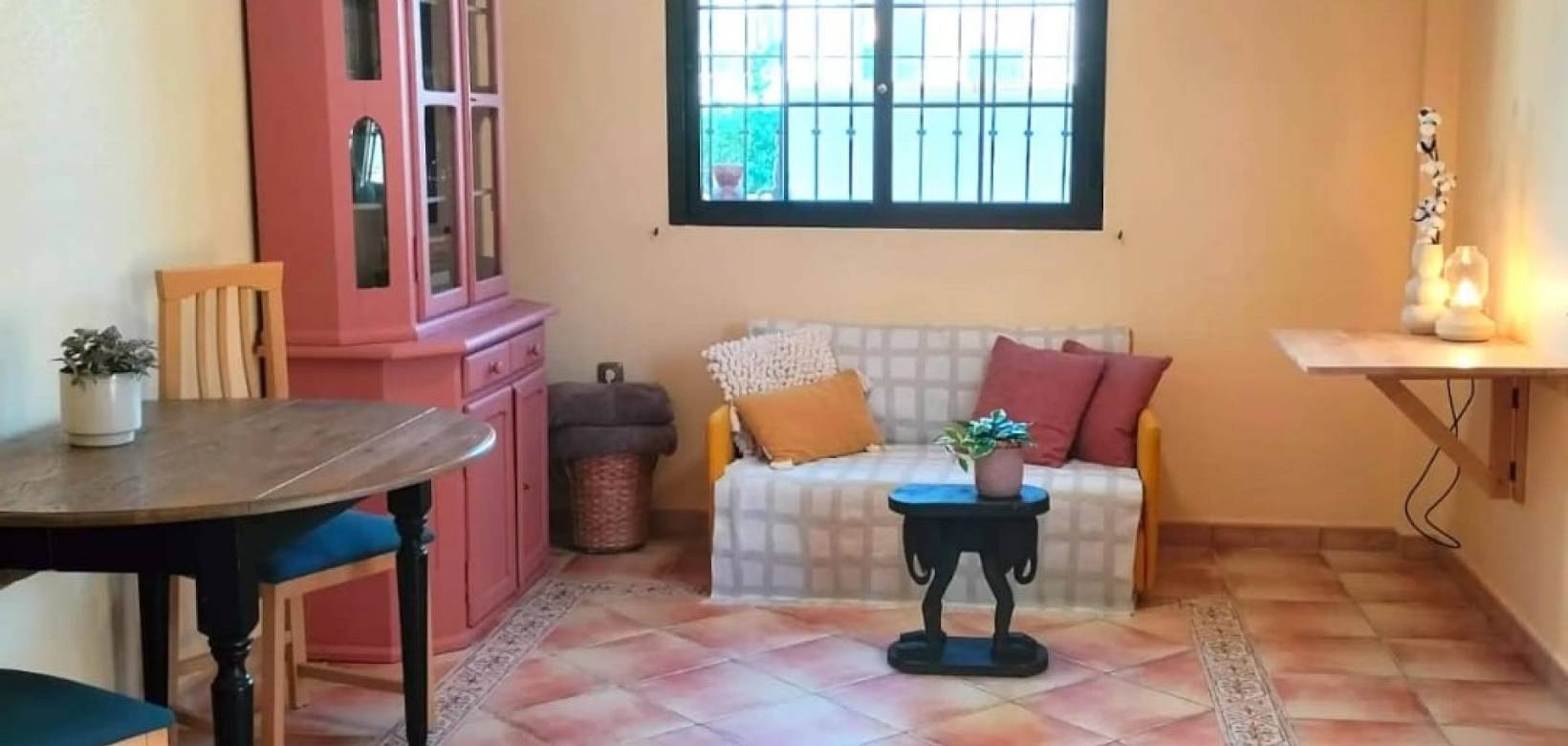 Resale - Villa - Hondón de las Nieves