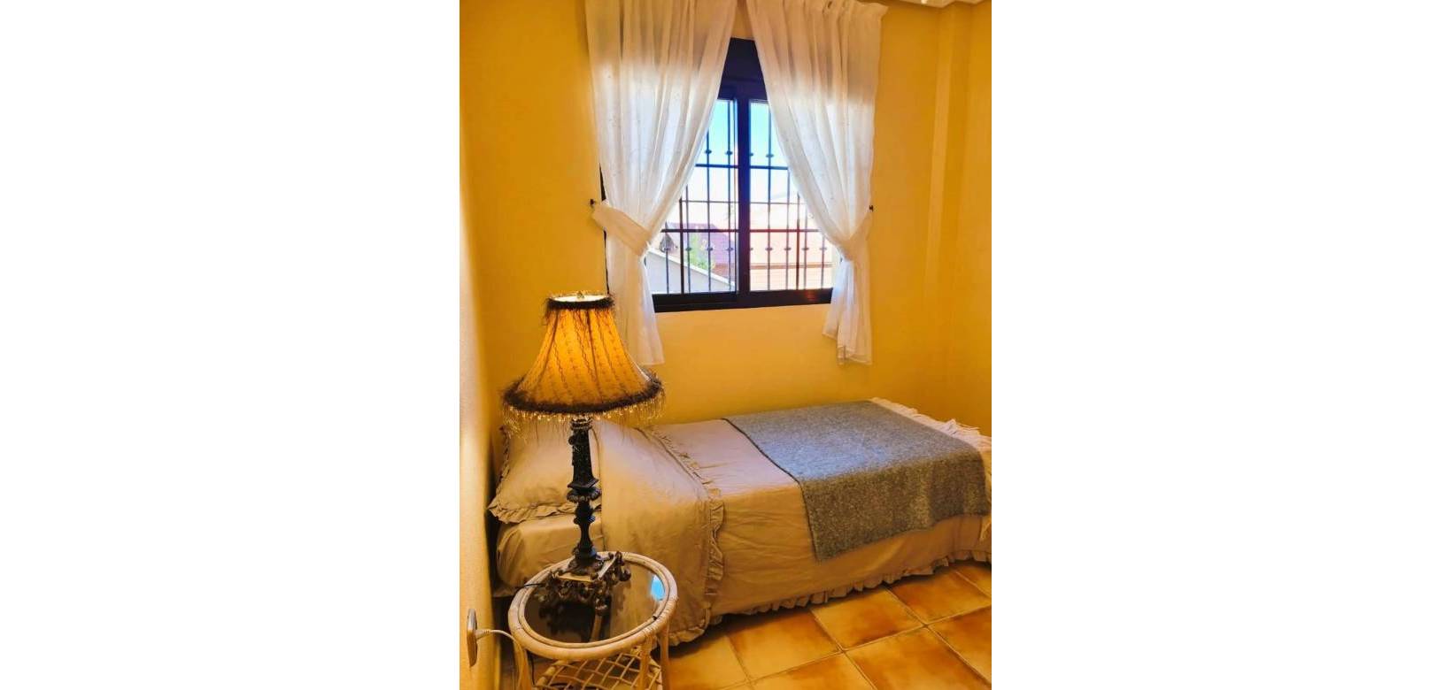 Resale - Villa - Hondón de las Nieves